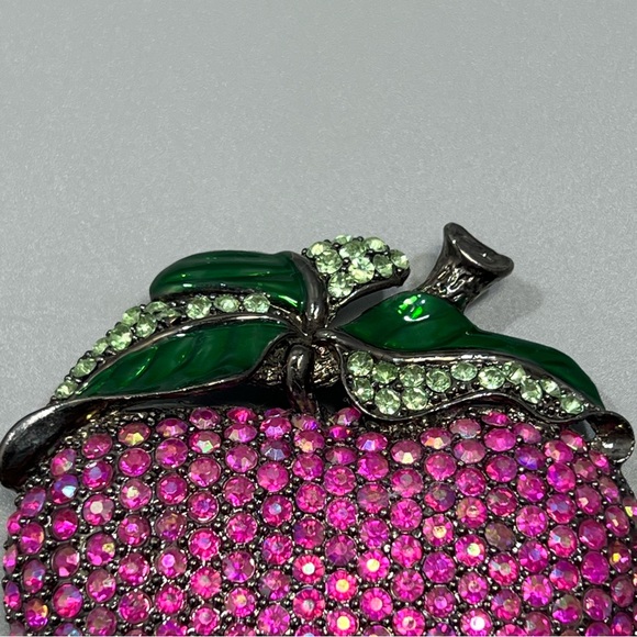 VTG Rare Red Iridescent Rhinestone Prong-Set Apple Belt Buckle With Stem Leaf - Picture 3 of 7